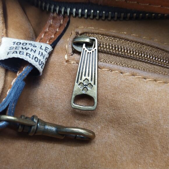 Patricia Nash Poppy Tote Florence Brown Tan Tooled Leather Zipper Tote Bag - Picture 15 of 16